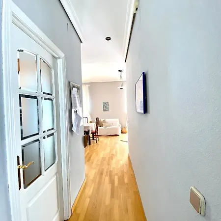 Serva La Bari Homestay Seville