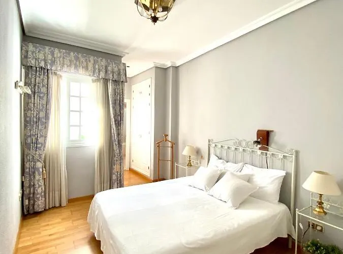 Hotel Serva La Bari Sevilla
