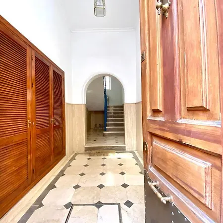Habitación en casa particular Serva La Bari Sevilla